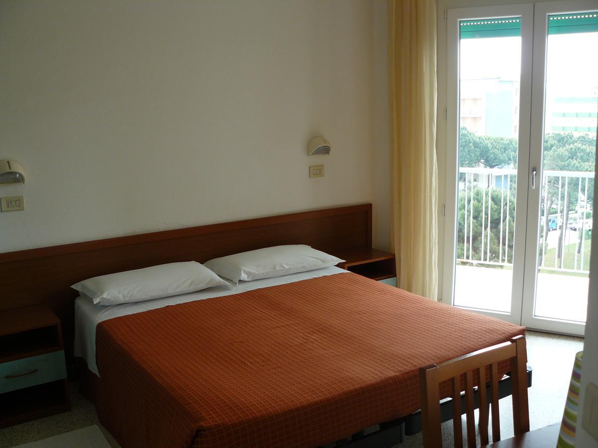 Hotel Sayonara Milano Marittima Buitenkant foto